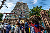 The great Chola temples of Tamil Nadu - the Sri Meenakshi-Sundareshwarar Temple of Madurai. The immense gopura gates of the outer walls. 